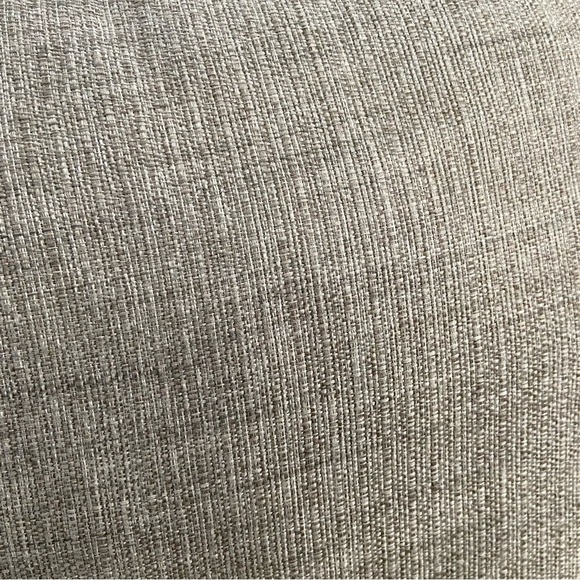 Medium Size Indoor/Outdoors Throw Pillows Earth Tone Tweed Set of Two 18”x18” - Picture 2 of 4